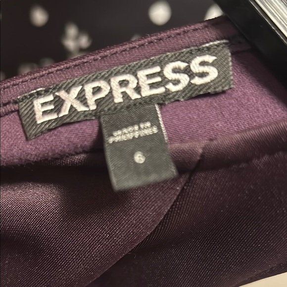 Elegant Purple Sleeveless Dress - Picture 3 of 10